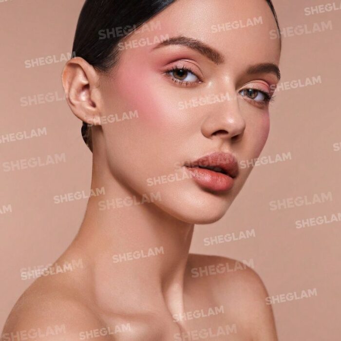 SheGlam: Lightweight Matte Blush - Image 2